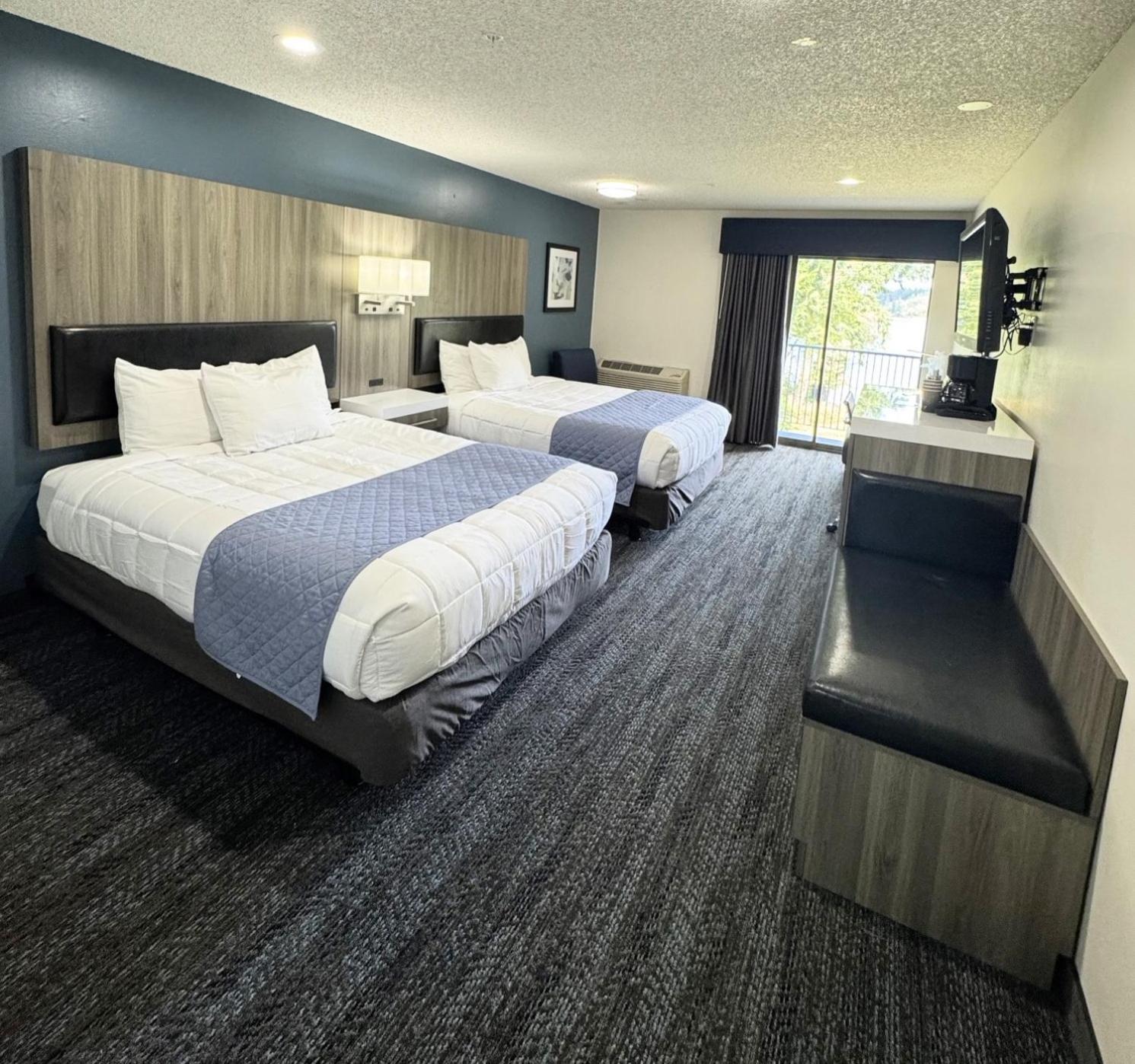Oyster Bay Inn & Suites Bremerton Exterior foto
